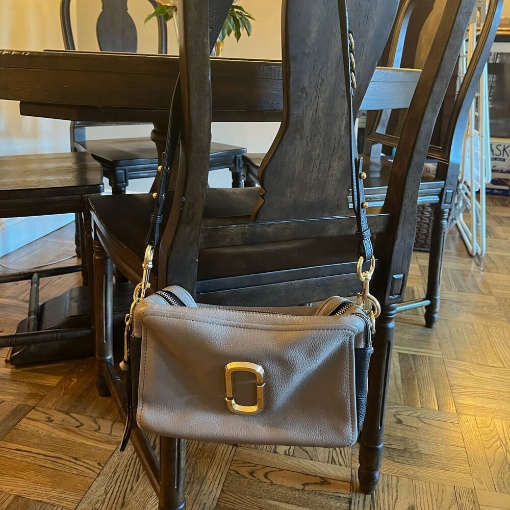 Marc Jacobs The Soft Shot Crossbody Bag - Picture 3 of 5